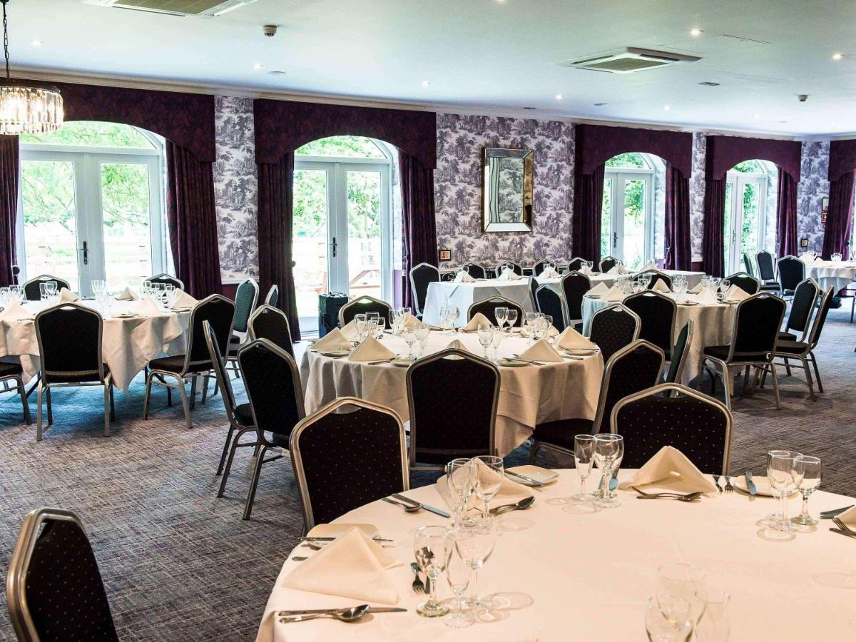 Worldhotels Distinctive Woughton House Hotel Milton Keynes Extérieur photo
